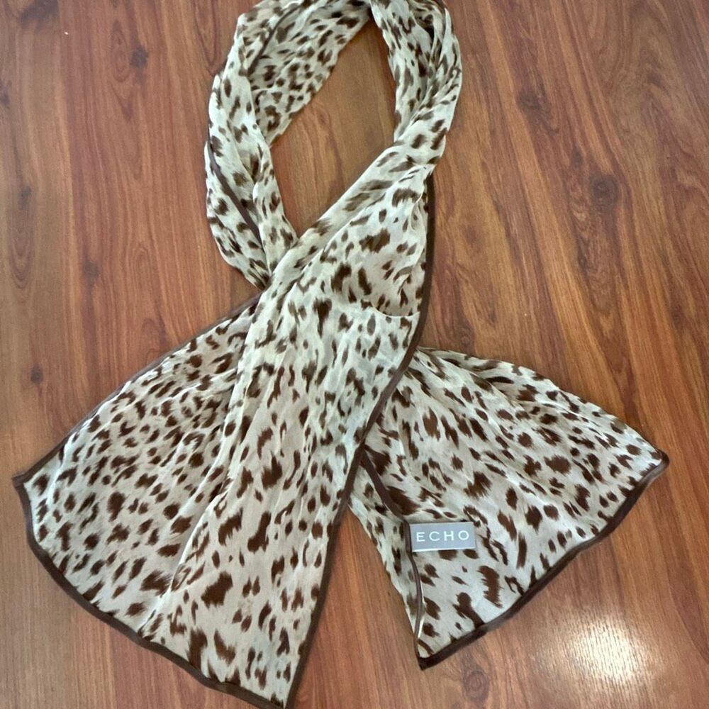 Echo scarfs inc animal print leopard Bloomingdale's 100% silk scarf